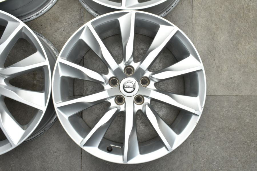正規品】ボルボ 純正 18in 8J +42 PCD108 4本セット 品番