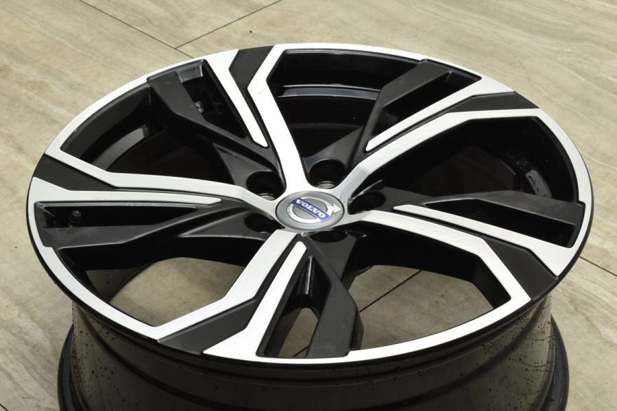 正規品 新車外し 美品】ボルボ V60 純正オプション 19in 8J +42 PCD108