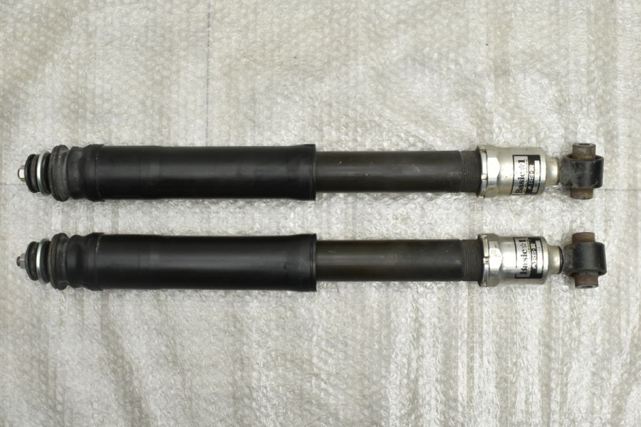 30プリウス用】RS☆R Bssic i BAIT083M サスキット ショック