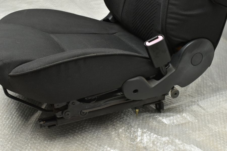 程度良好品】アルファロメオ 156 純正 シート 右ハンドル用 運転