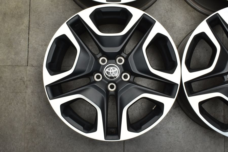 程度良好】トヨタ RAV4 アドベンチャー 純正 19in 7.5J +40 PCD114.3 4 