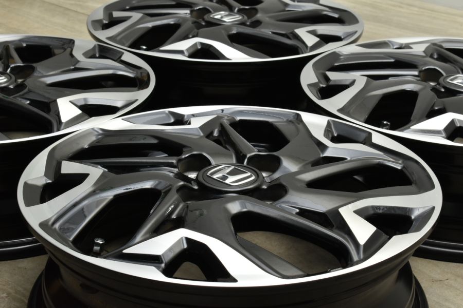 ぷ*よ様 ホンダN-BOXカスタム純正15インチバリ山4本YOKOHAMA 20