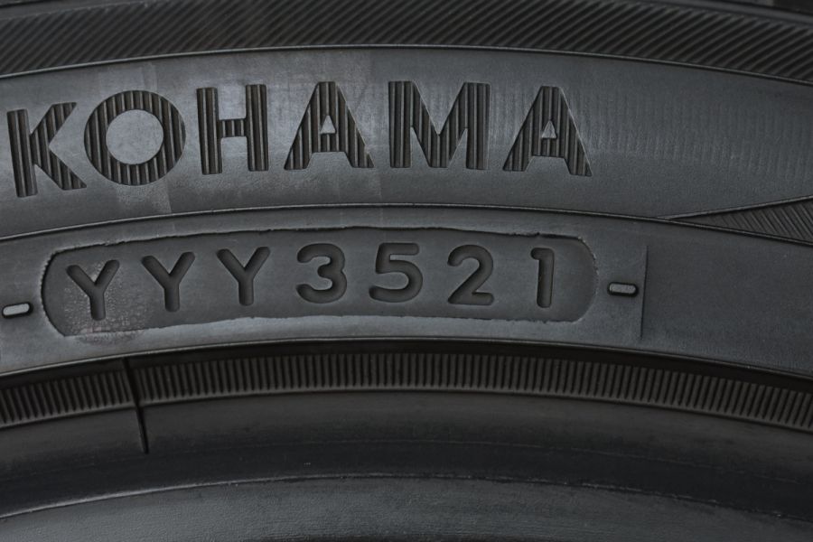 バリ溝】ヨコハマ アイスガード iG50プラス 215/45R16 4本セット MR-S