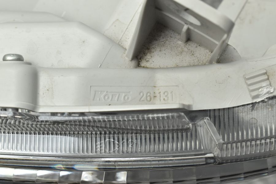 美品】トヨタ 200系 ハイエース 純正 ハロゲン ヘッドライト