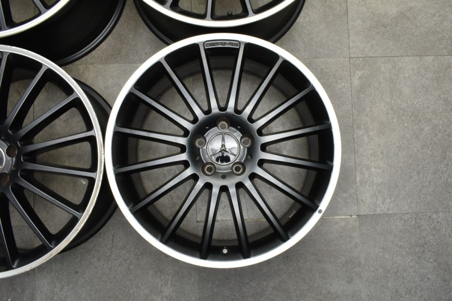 正規品】メルセデス ベンツ AMG W204 Cクラス C63 純正 19in 8J +45 9J 