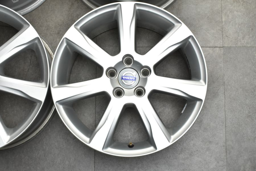 ボルボV60 純正オプション17インチホイールスタッドレスセット