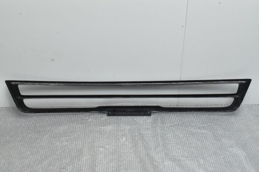カーボンカバー】トヨタ 200 ハイエース 3型 ワイド用 センター