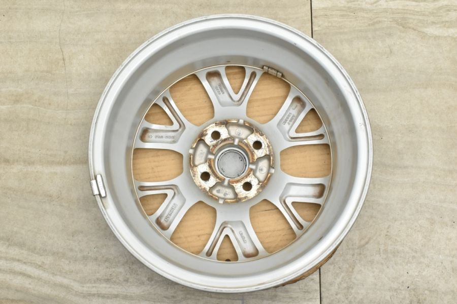 美品】ニッサン E12 ノート e-power メダリスト 純正 15in 5.5J +40