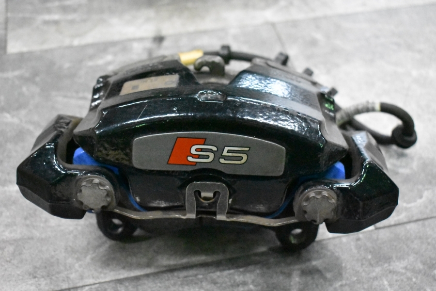 希少品】Audi アウディ 8T/8B S5 後期 純正 フロントブレーキ