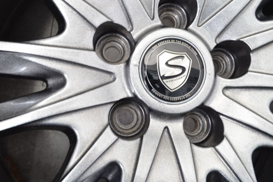 【送料無料】【美品バリ溝】ストレンジャー 16in 6.5J+45 PCD100 ウィンターマックス WM02 195/55R16 CT200h プリウス インプレッサ 交換用にストレンジャー 16in 6.5J +53 PCD114.3 ヨコハマ アイス