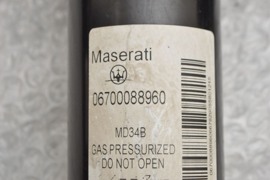 希少 正規品】マセラティ MG30B ギブリ 純正 サスキット 1台分