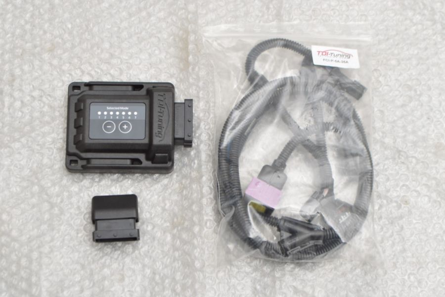 未使用品】CRTD4 TDI Tuning Box CRTD4 BT 1点 品番：3C1C7PF_1019 サブコン チューニングパーツ 電装  パワートルク燃費向上に 中古 パーツ | パーツ販売ナンバーワン