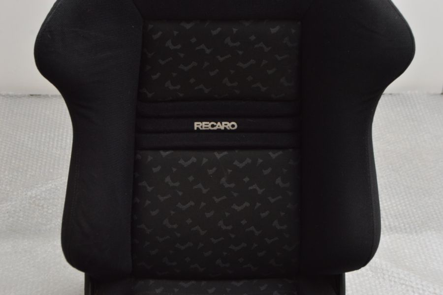 RECARO】レカロ SRシリーズ セミバケットシート 1脚 運転席用 右側用 リクライニング式 KBA 90349 196137 idealsitz  SR 中古 パーツ | パーツ販売ナンバーワン