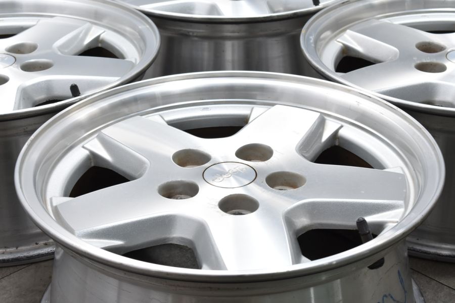 正規品】ジープ KJ チェロキー 純正 16in 7J +41.3 4本セット 品番