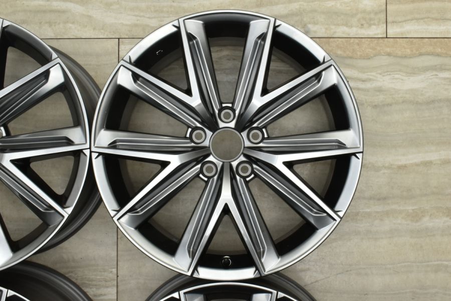 新車外し 美品 】レクサス LBX Relax 純正 18in 7J +40 PCD114.3