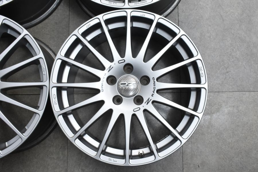 程度良好品】OZレーシング スーパーツーリズモGT 18in 8.0J +50 PCD112  