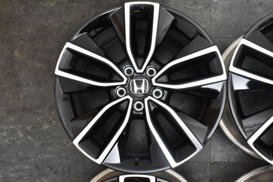 新車外し】ホンダ ヴェゼル eHEV Z/PLaY 純正 18in 7.5J +55