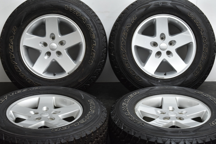 9.5分山 美品】ジープ JK ラングラー 純正 17in 7.5J +44.45