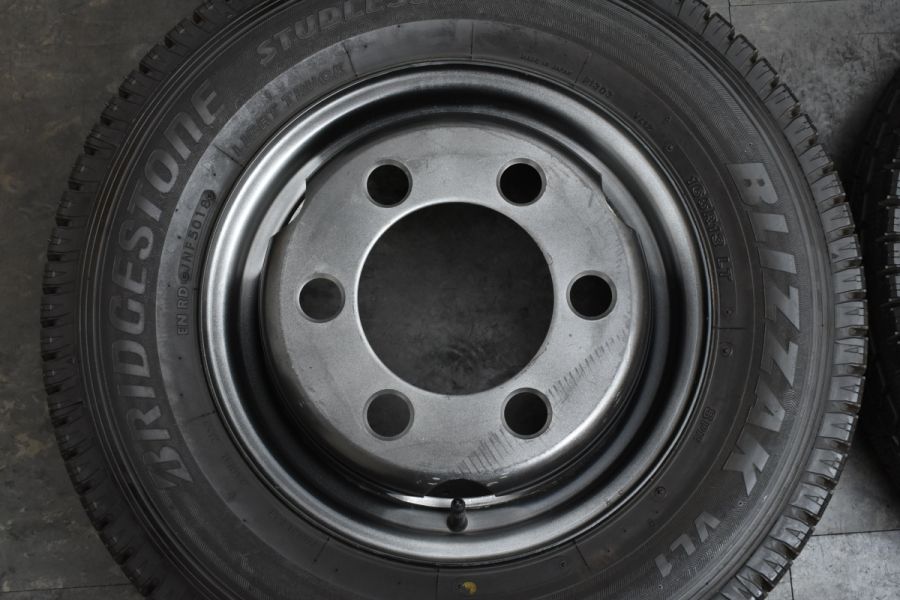 バリ溝】マツダ タイタン 純正 13in 4J PCD184.0 ブリヂストン ブリザック VL1 165R13 8PR ライトトラック  BRIDGESTONE 中古 スタッドレスタイヤホイールセット | パーツ販売ナンバーワン