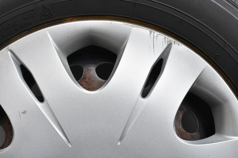 ホンダフィットGR3新車外し　15インチスチールホイール　4本セット ホンダ FIT GR系スチールホイール4本セットホイールカバー付き