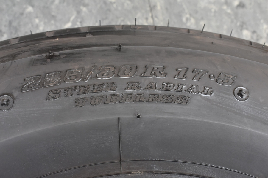 バス トラック用タイヤ 超バリ溝】ダンロップ SP110 225/80R17.5 サマータイヤ 6本 リブタイヤ 縦ヤマ UDトラック いすゞトラック  即納 中古 タイヤのみ | パーツ販売ナンバーワン