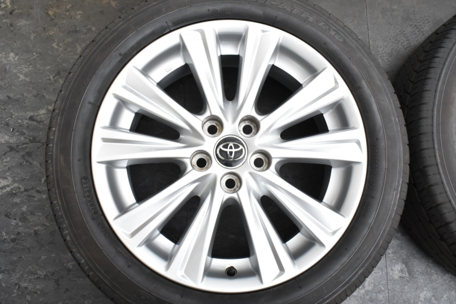 国産バリ山TOYO夏タイヤ アルファード30 235/50R18