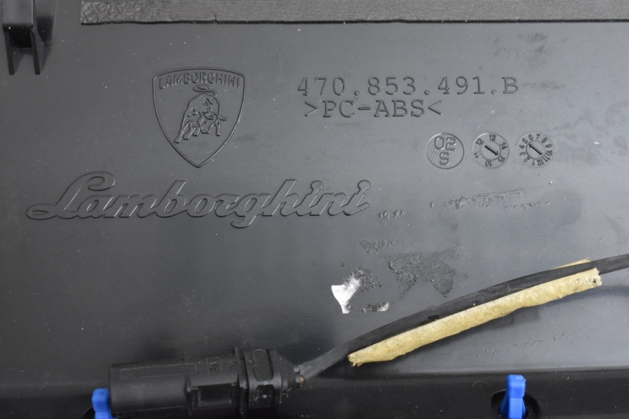 美品 純正パーツ】ランボルギーニ アヴェンタドール S 純正 右