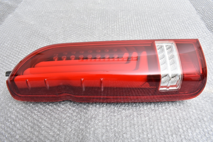 超人気商品】ヴァレンティ×レガンス コラボ フルLED 超人気商品】ヴァレンティ×レガンス コラボ フルLED