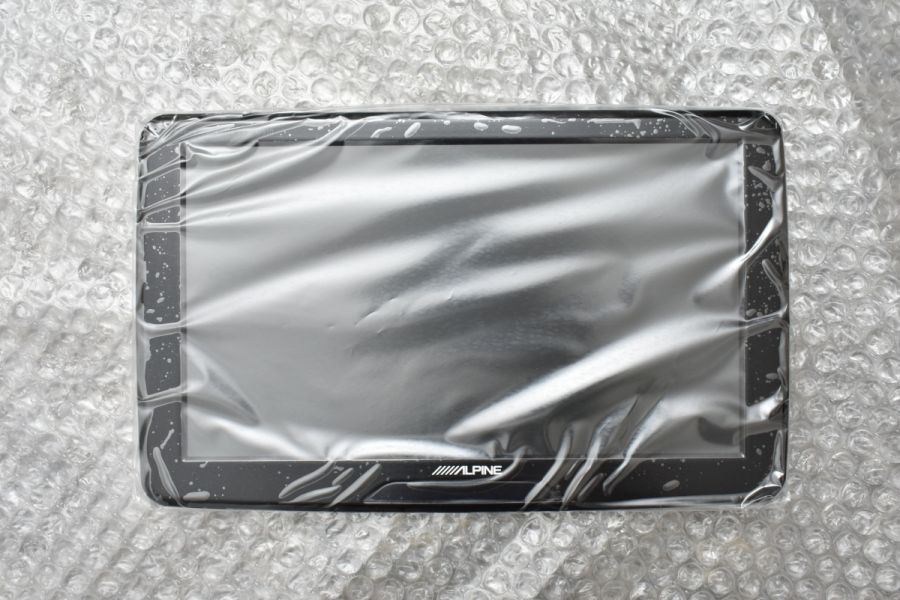 未使用品】ALPINE 9型WVGAアーム取付け型スリムリアビジョン 品番：PKG