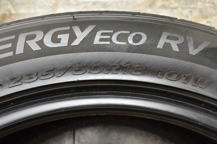 バリ溝 低燃費タイヤ】ハンコック キナジーエコ RV 235/50R18