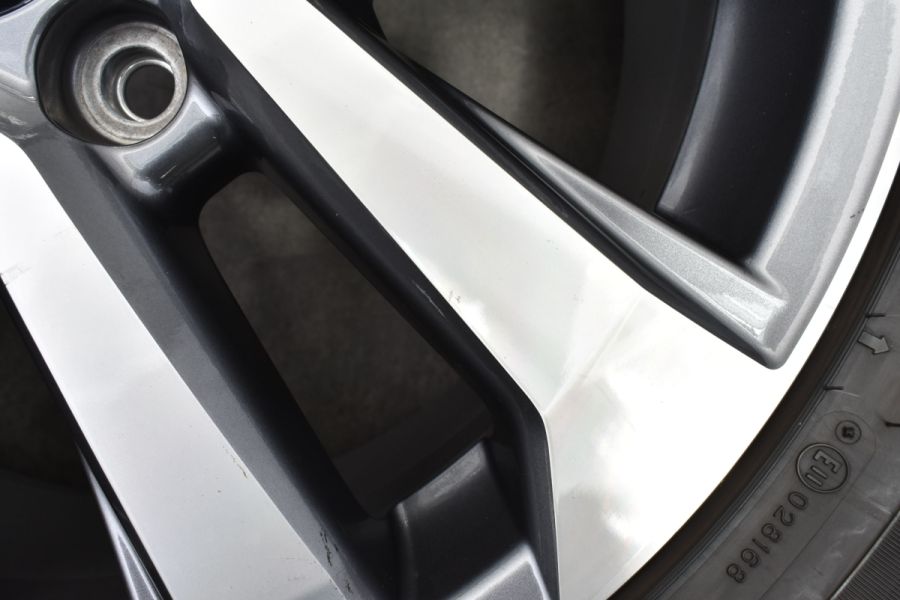 程度良好品】トヨタ ランドクルーザー 200 ZX 純正 20in 8.5J +58