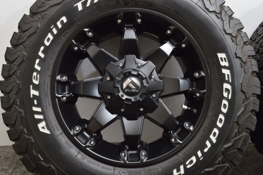 美品 カスタム用に】FUEL D509 オクタン 17in 8.5J +14 PCD135