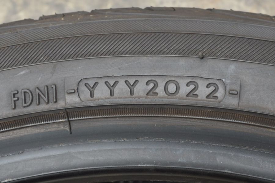 【超バリ溝 2022年製】ヨコハマ AVID ENVigor 235/40R19 4本セット GS マークX カムリ クラウン オデッセイ アテンザ  MAZDA3 プジョー 508