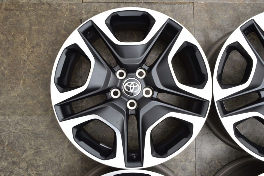 新車外し】トヨタ RAV4 アドベンチャー 純正 19in 7.5J +40
