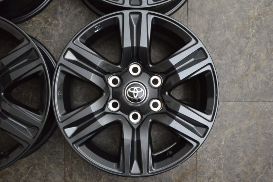 新車外し 美品】トヨタ 125 ハイラックス Zグレード 後期 純正