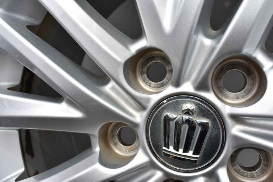 BS NH100 215/60R16】夏タイヤ【トヨタ 210系 クラウンロイヤル 純正