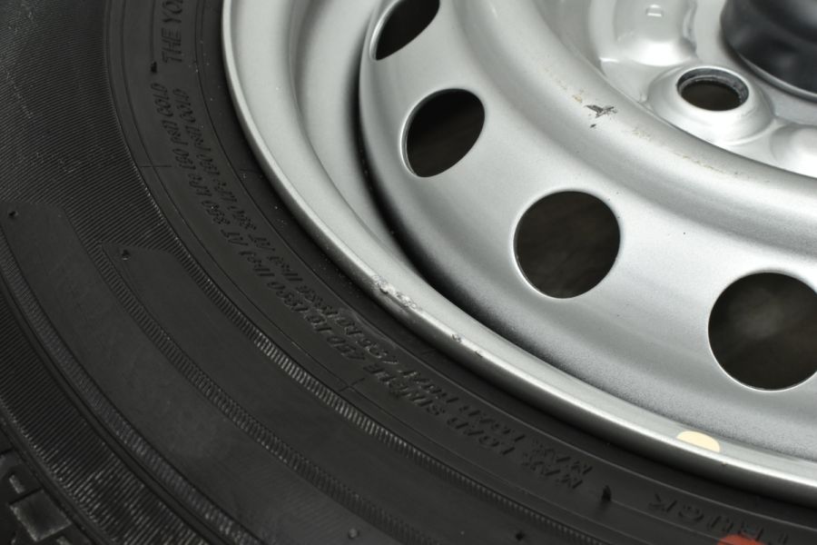 ダイハツ純正 軽用 バリ溝 タイヤ