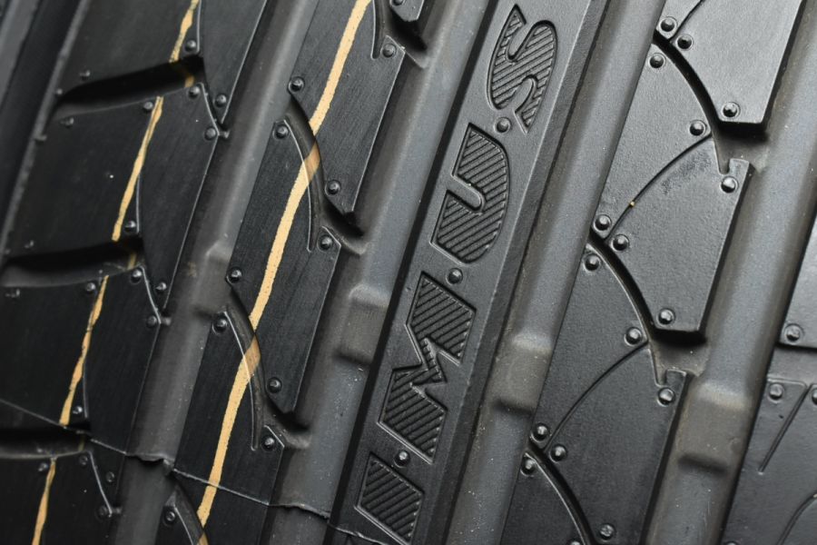 2023年製 イボ・ライン付】マックストレック マキシマム M1 215