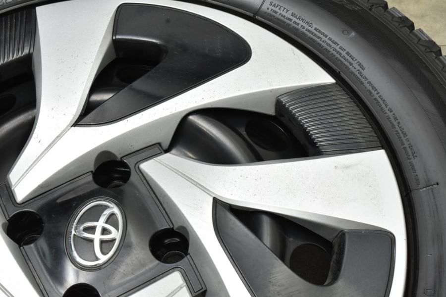 バリ溝】トヨタ アクア 純正 15in 5.5J +45 PCD100 グリップ バリ溝】トヨタ アクア 純正 15in 5.5J +45 PCD100 グリップ