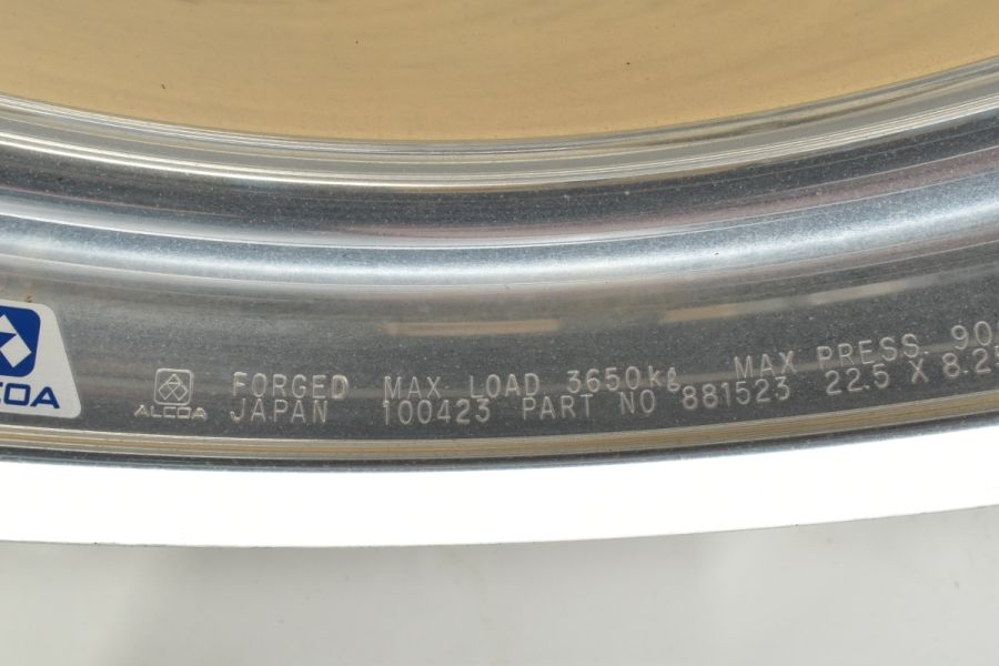 美品 鍛造】ALCOA アルコア 22.5インチ 22.5in 8.25J 165 PCD335 10穴 10H 881523 2本 鏡面仕上げ 中型  大型 トラック 平面座 ISO規格 中古 ホイールのみ | パーツ販売ナンバーワン