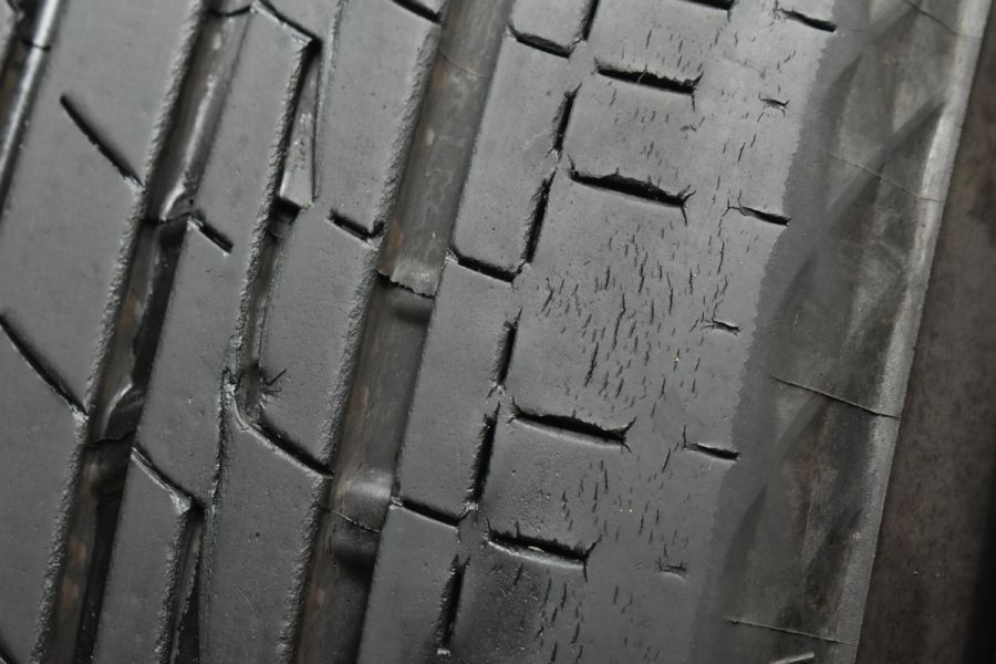トヨタ 210 クラウン ロイヤル 純正 16in 7J +40 PCD114.3