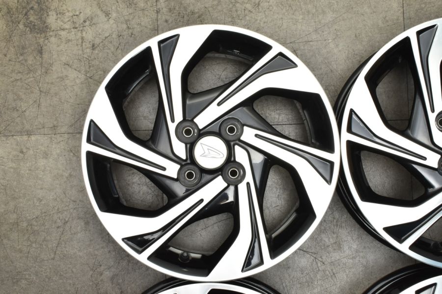 ダイハツ　キャスト　純正　15インチ　タント　ムーヴ　軽自動車用 ダイハツ（DAIHATSU） キャスト 純正 15インチ ホイール マット