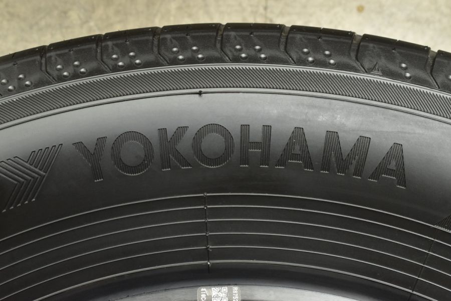 【2024年製 新車外し】ヨコハマ アドバン V03 225/65R17 4本 レクサス NX ハリアー RAV4 エクストレイル CX-5 CX-8  CR-Z 納車外し バリ溝