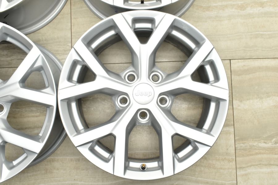 正規品】ジープ グランドチェロキー 純正 18in 8J +50 PCD127 4
