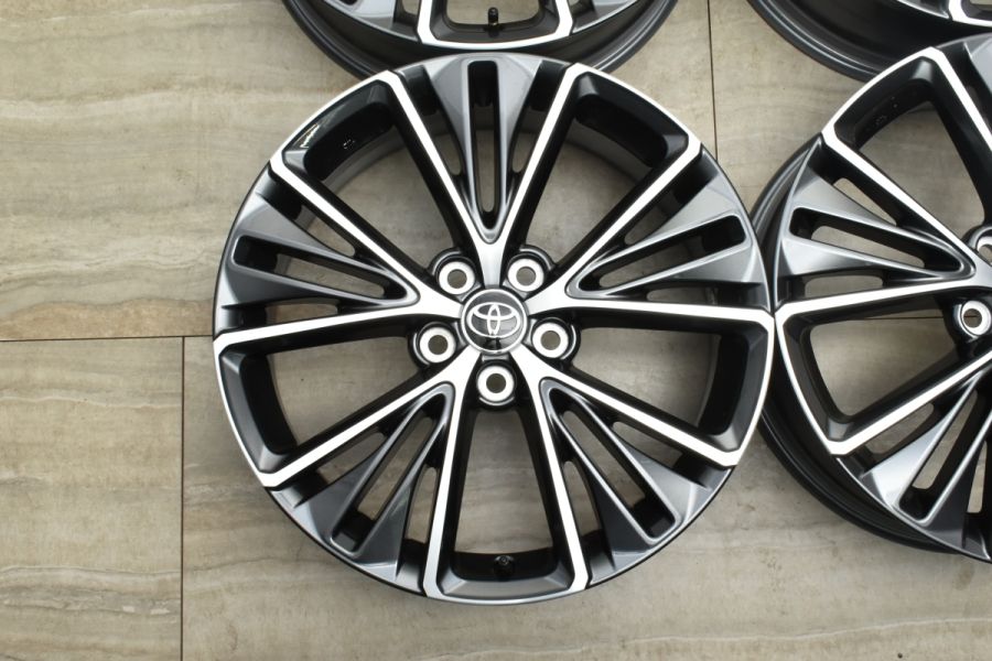 新車外し 美品】トヨタ 60 プリウス ハイブリッド Z 純正 19in