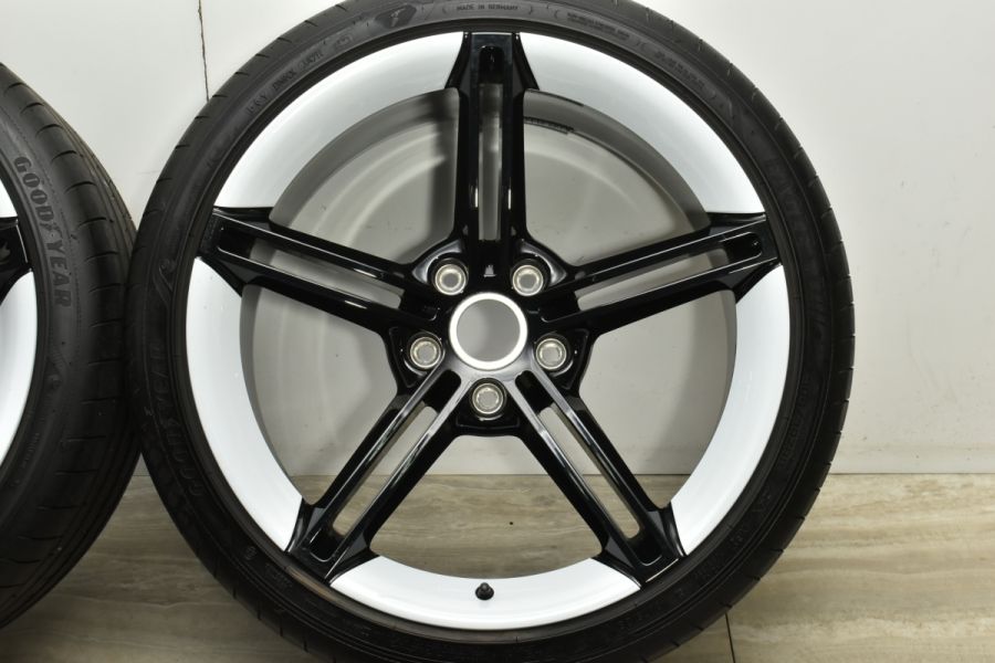 ポルシェ タイカン9J1 新車外し ターボS 純正 21インチ+ピレリ