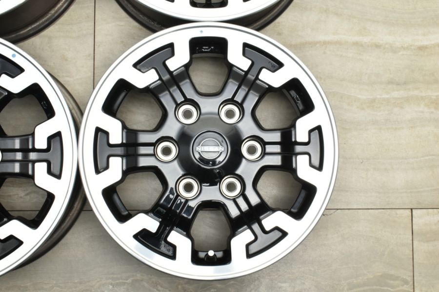 匿名送料込 キャラバン ブラックギア 純正ホイール&タイヤ プロスタイル 希少品】ニッサン NV350 キャラバン ブラックギア 純正 15in 5.5