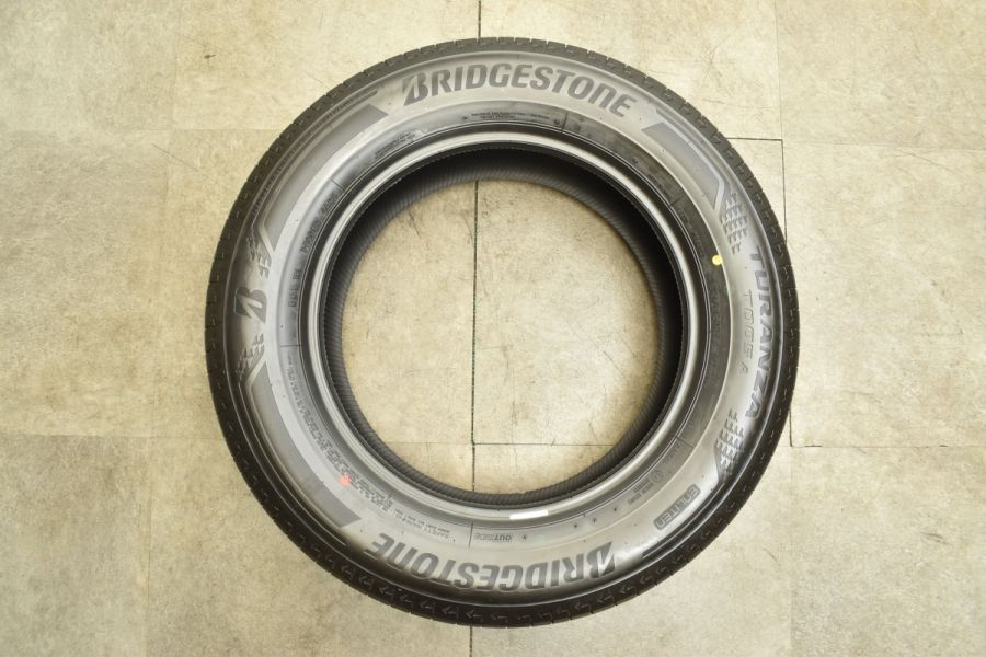 新車外し BRIDGESTONE 225/65R17 102H RAV4、ハリアー、エクストレイル、他