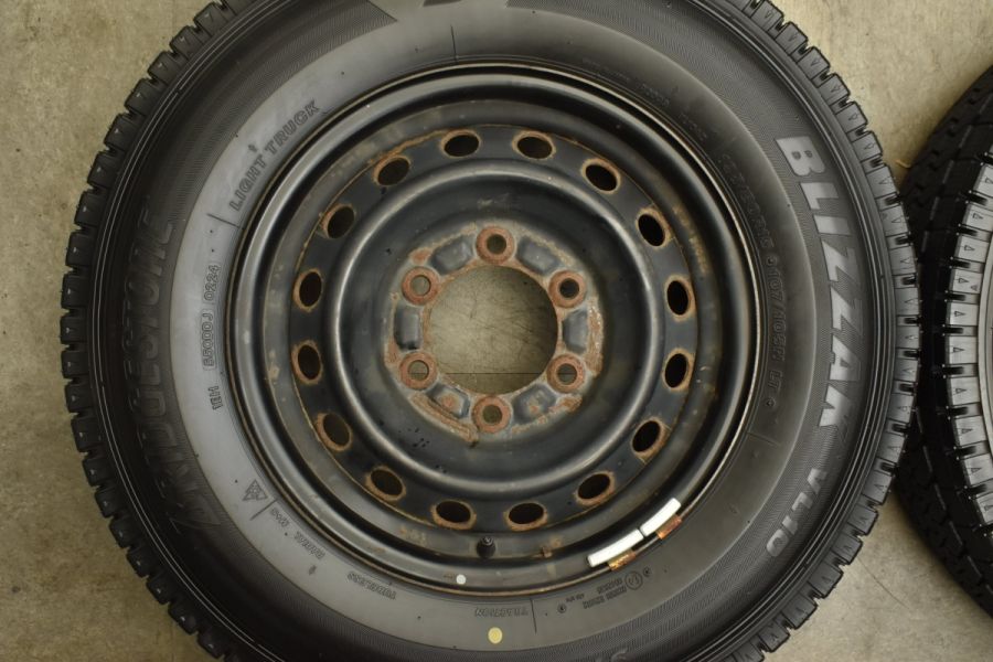バリ溝】トヨタ 200 ハイエース 純正 15in 6J +35 PCD139.7 