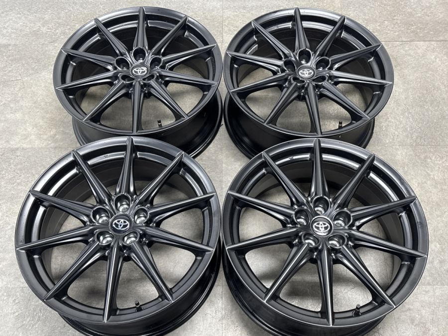 新車外し品 美品】トヨタ GR86 RZ 純正 18in 7.5J +48 PCD100 4本